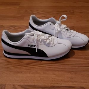 Puma shoes  NWOT